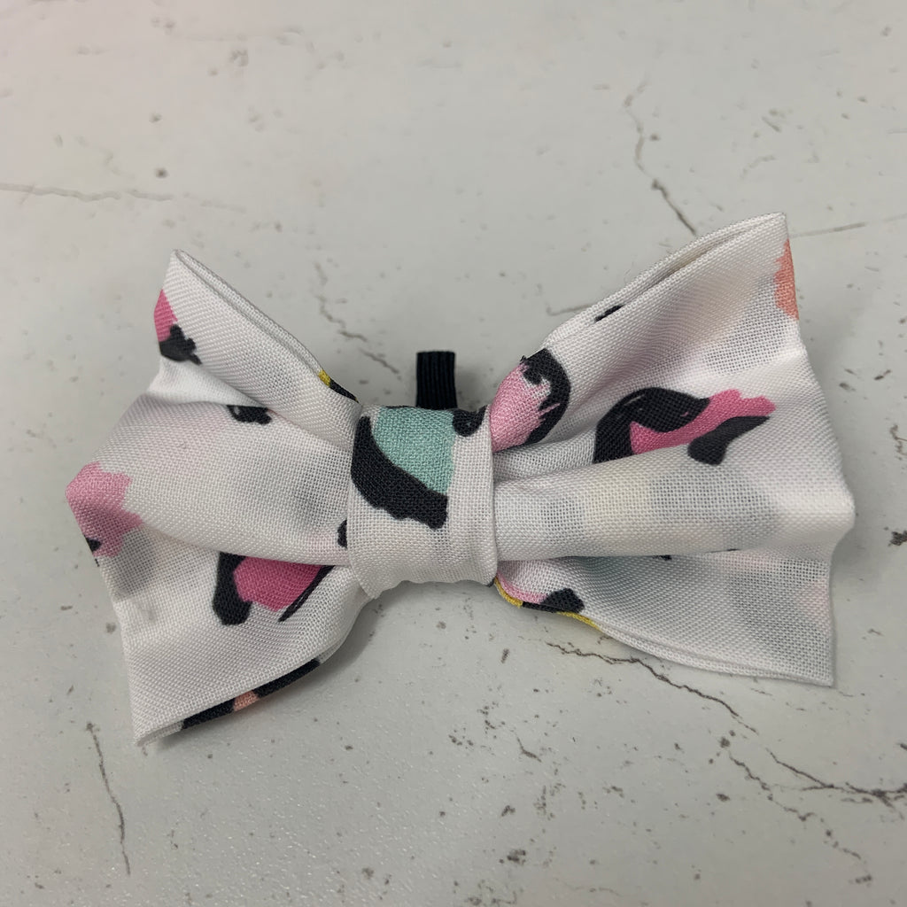 Cutie Pie - Bright Leopard Print Bow Tie