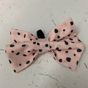 Moon Beam - Pink Animal Print Bow Tie