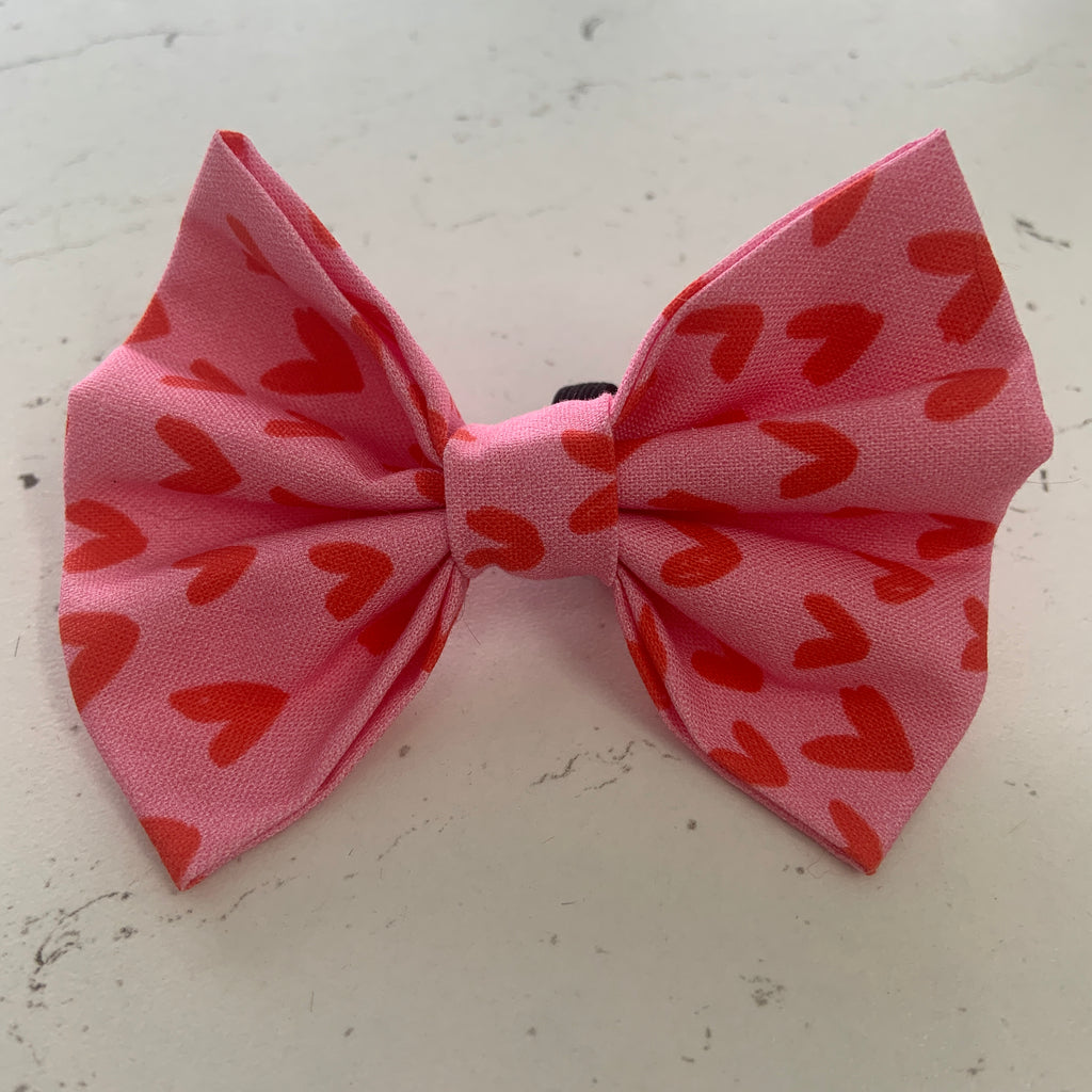 Love Hearts - Pink & Red Heart Print Bowtie